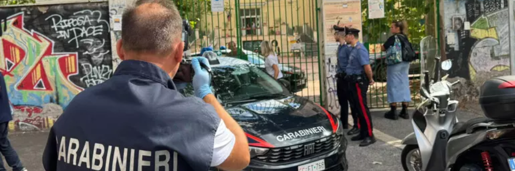 La prof accoltellata da uno studente a Roma: «Vorrei abbracciarlo»