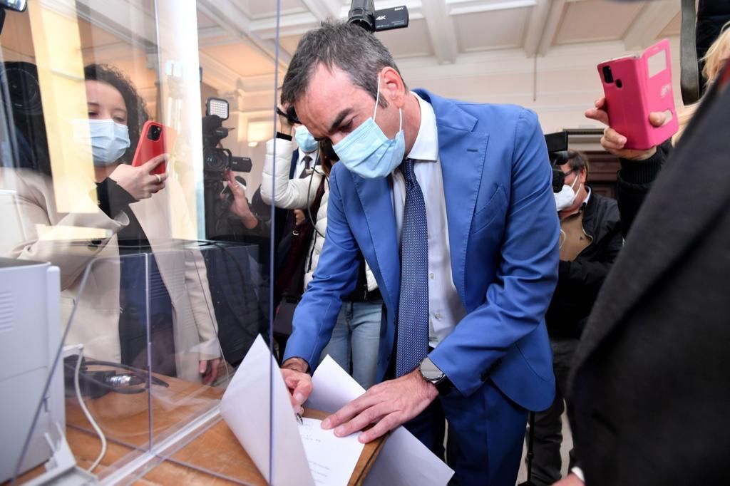 Occhiuto: «Ho ascoltato i partiti ma ho scelto io. E non voglio fare la fine di Oliverio…»