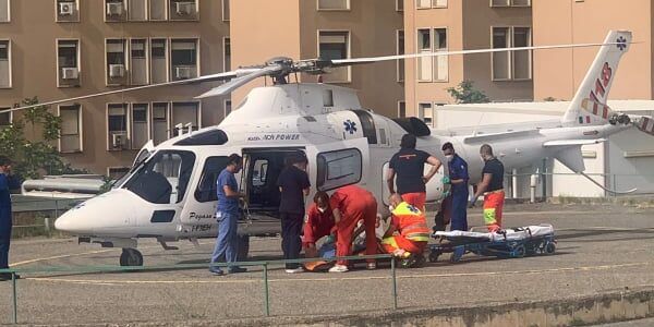 Corigliano Rossano, medico del pronto soccorso aggredito: elitrasportato a Castrovillari