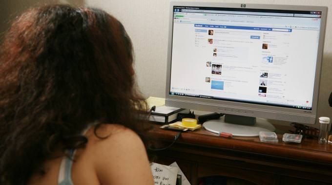 Sesso online con una dodicenne: due indagati a Catanzaro
