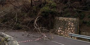 Frana a Tiriolo, chiusa al traffico la strada statale 19 “Delle Calabrie”