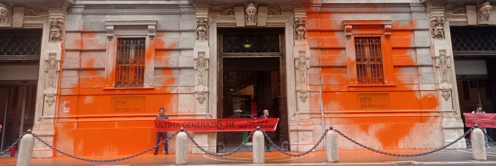 Al via il processo contro gli imbrattatori di “Ultima Generazione”