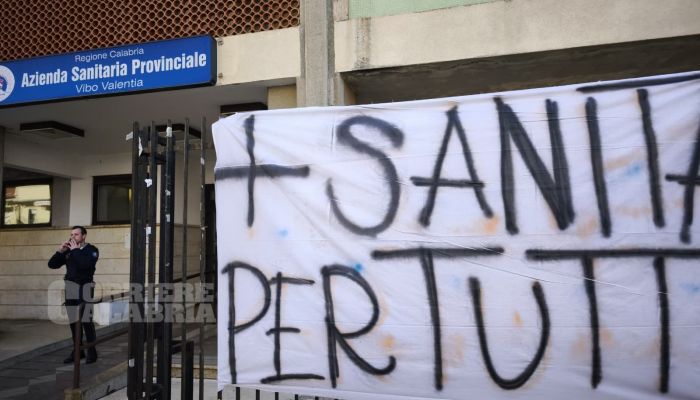 Emodinamica, nefrologia e dialisi, i nodi che riaccendono la protesta sulla sanità vibonese