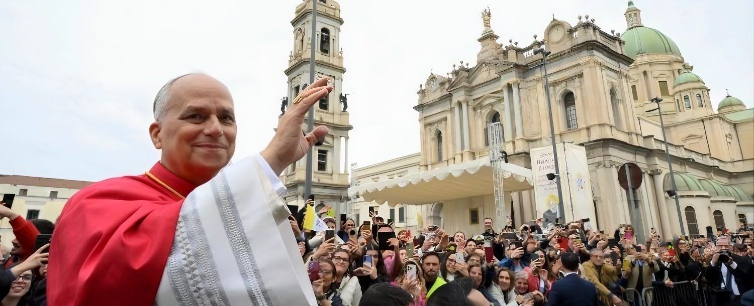 Il Papa a Pompei, l’omaggio a San Gennaro e la condanna alla camorra