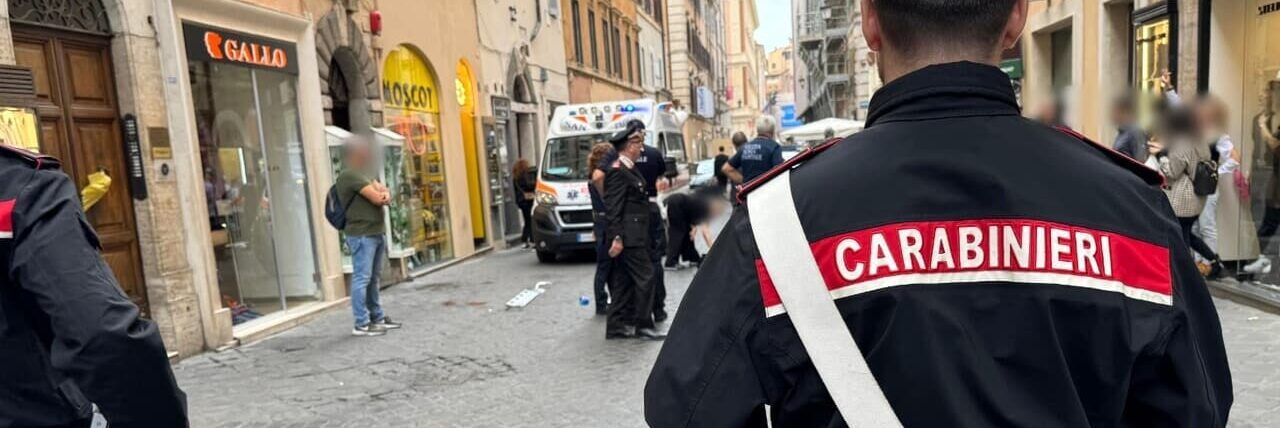 Rottweiler precipita da un palazzo a Roma, ferita una donna incinta