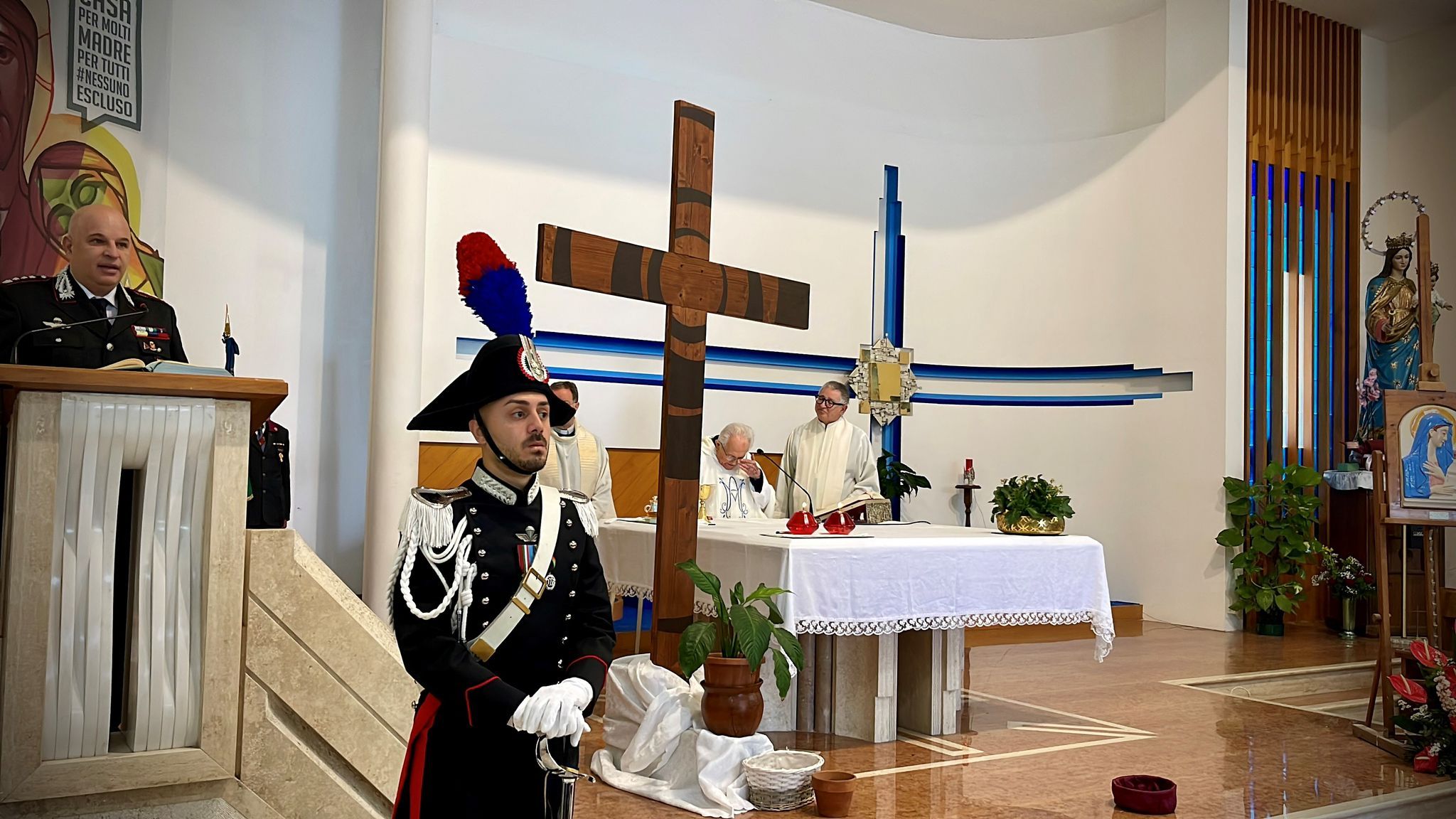 Vibo, i carabinieri celebrano la Virgo Fidelis. Il ricordo per le vittime delle mafie – FOTO