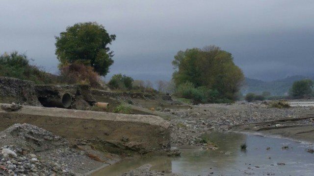 Maltempo, Renzi: «Seguiamo l'emergenza in Calabria»