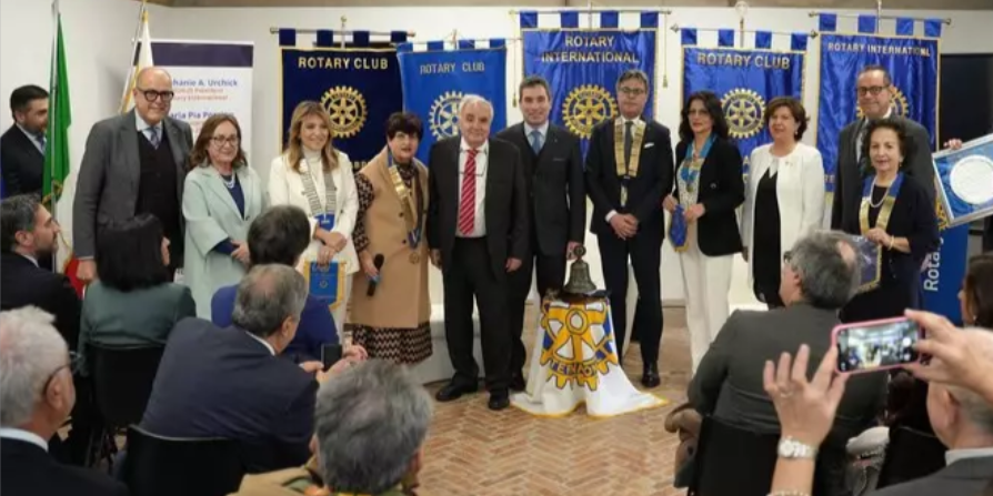 Lord Guglielmo Verdirame (consigliere di Re Carlo d’Inghilterra) socio onorario del Rotary Reggio Calabria