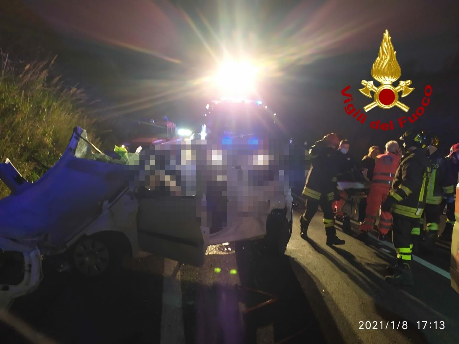 San Nicola Arcella, incidente mortale sulla Ss 18. Vittima una 19enne