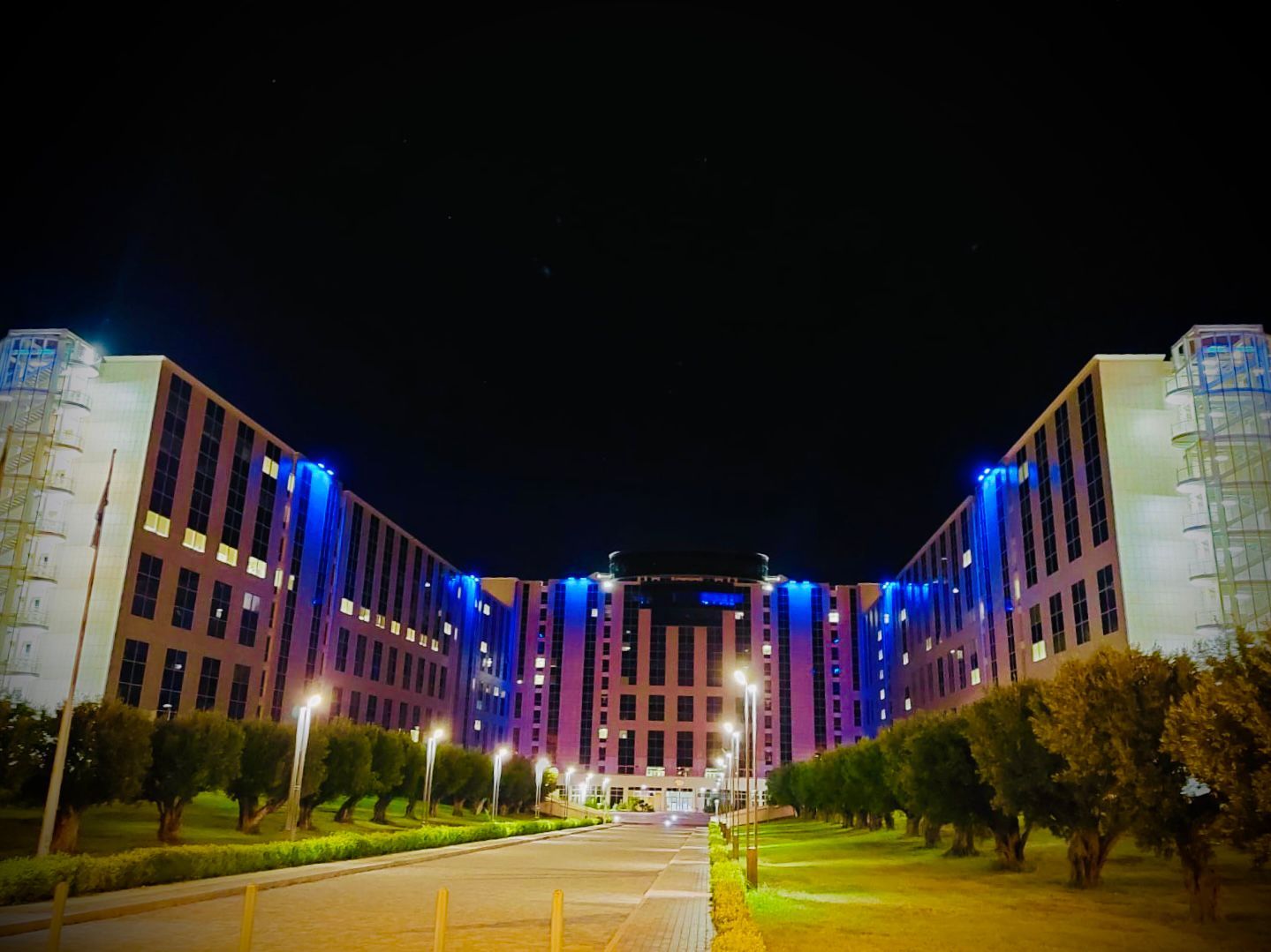 Giornata lingua dei segni, la Cittadella si illumina di blu