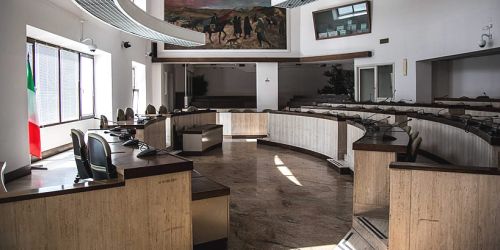 sala_consiglio_comunale_crotone_885x