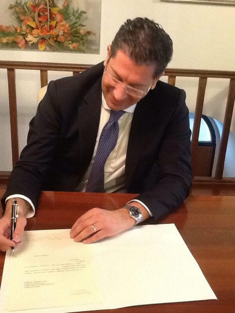 Il doppio gioco del presidente Talarico