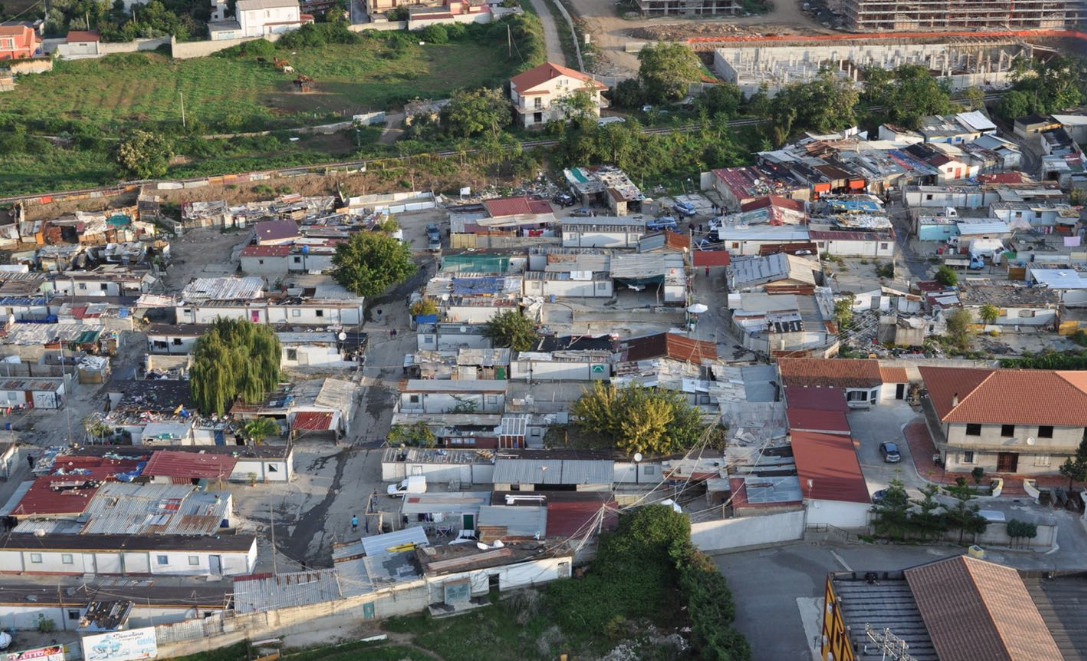 Coronavirus a Lamezia, gli "invisibili" di Scordovillo: mancano cibo e controlli