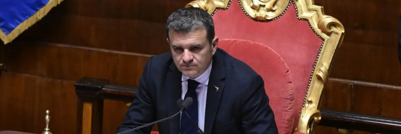 Trattori, Centinaio: «La questione non si risolve con quattro soldi»