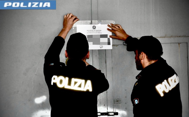 Gioco illecito ed estorsioni: blitz della Polizia a Crotone, misure cautelari e sequestri – VIDEO