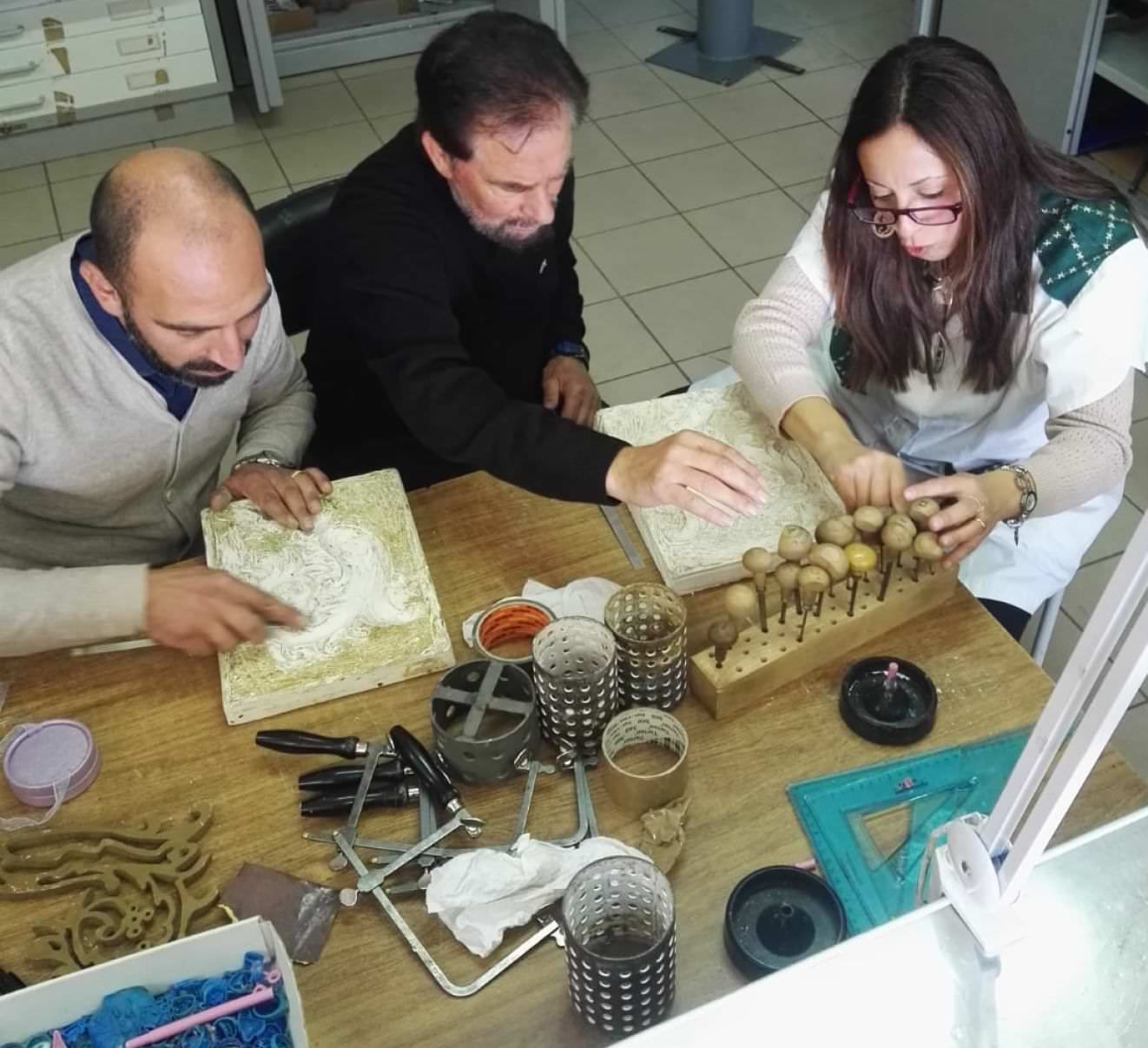 Conclusa la full immersion nella scultura coi i liceali di San Giovanni in Fiore