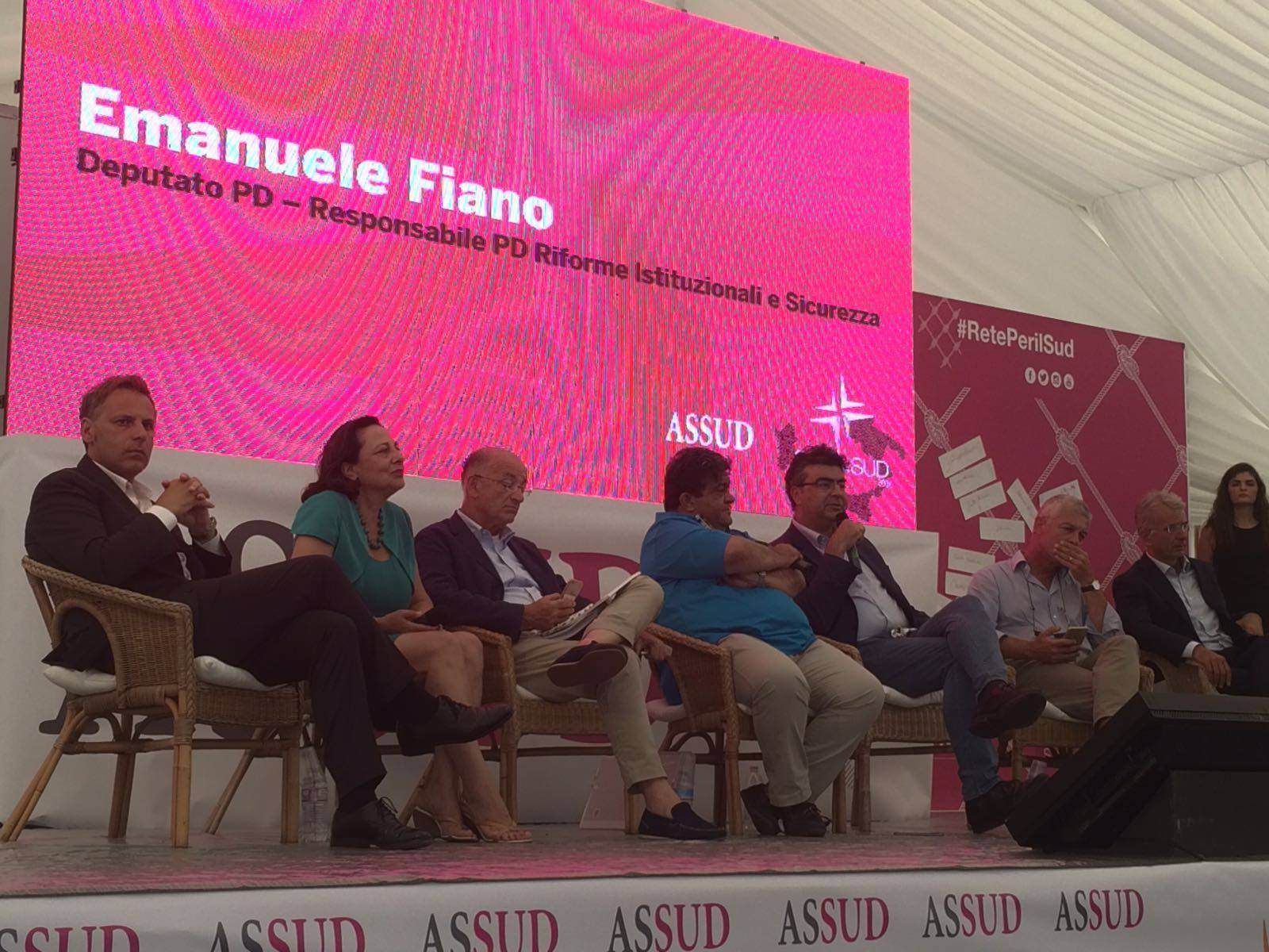 Fiano: «La riforma costituzionale aiuterà il Sud»