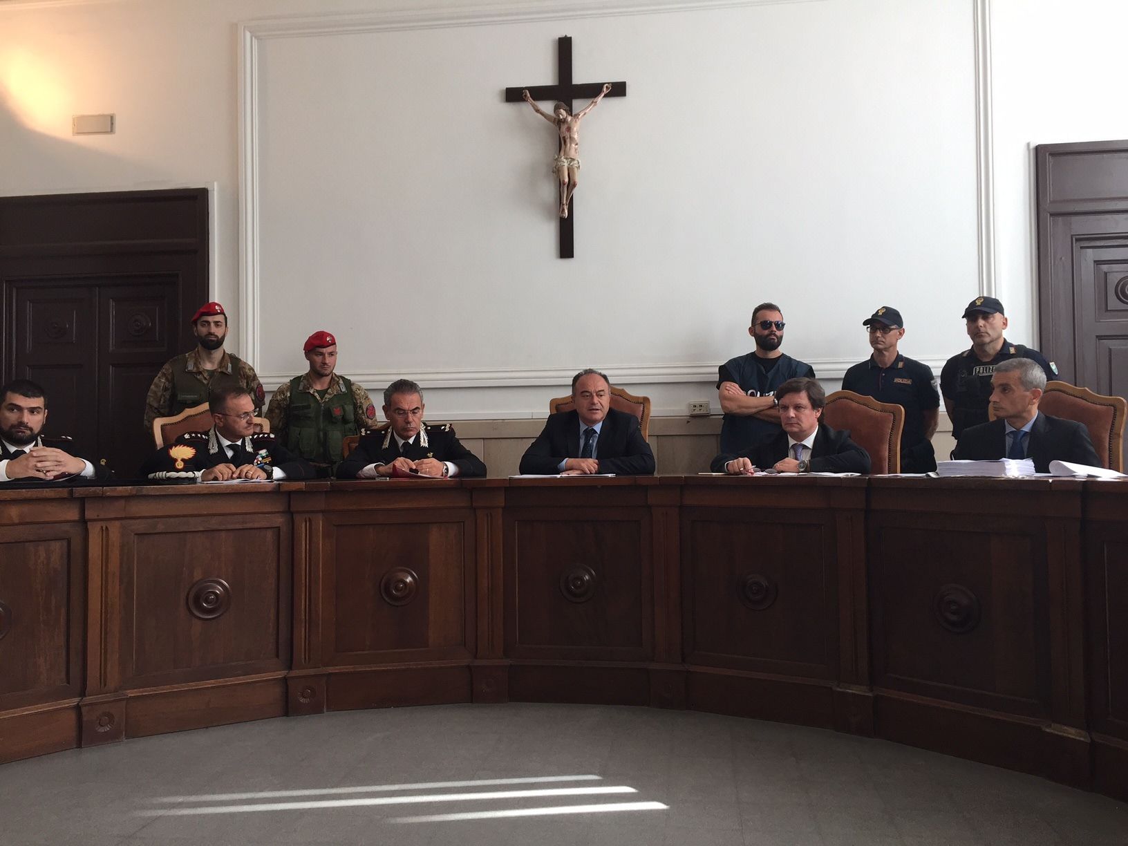 “Six Towns”, stangata per il “locale” di Belvedere Spinello: 130 anni di carcere