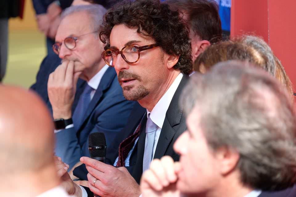 Toninelli: «L'aeroporto di Reggio pronto per il rilancio»