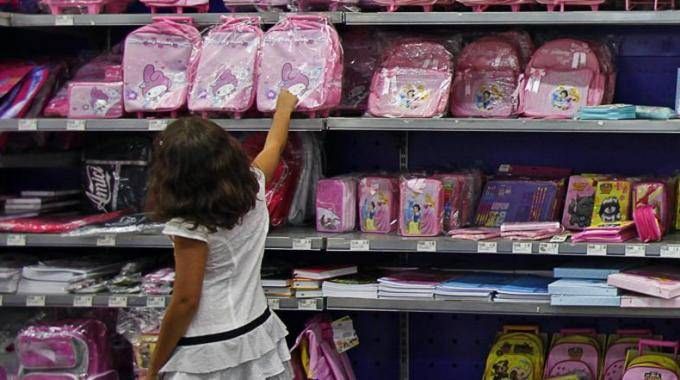 Caro-scuola, in Calabria si spendono 500 euro a studente