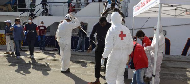 Migrante muore a Bari per sospetta meningite, avviata la profilassi tra i soccorritori a Vibo