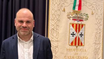 Elettrificazione della linea ferroviaria Catanzaro-Lamezia, Giampà: «Opera strategica, ma ad oggi è un enigma»