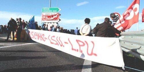 Occhiuto agli ex Lsu-Lpu: «Confido in una soluzione. Non si vive con 500 euro al mese» – VIDEO