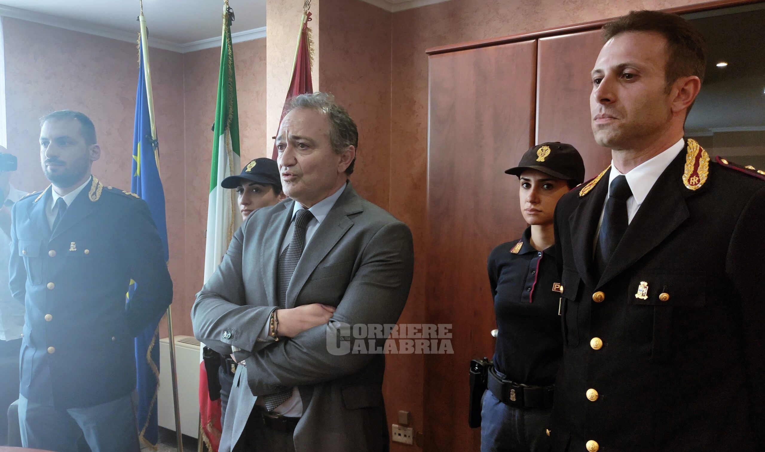 Sicurezza, il questore di Vibo dispone tre provvedimenti di espulsione