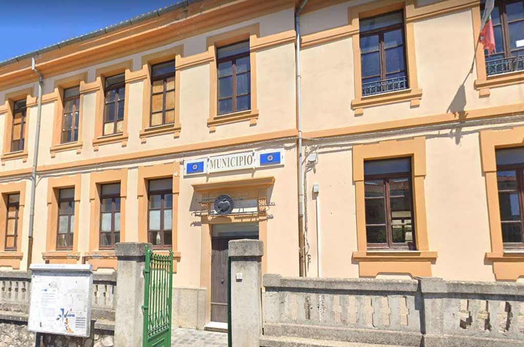 Marcellinara, dopo 20 anni chiude il maxi debito dell’acqua: 950mila euro saldati