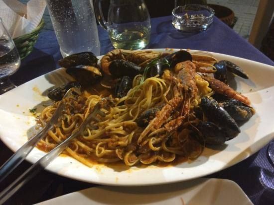 FILO ROSSO | Soldi, cene gratis e assunzioni per gli uomini del clan