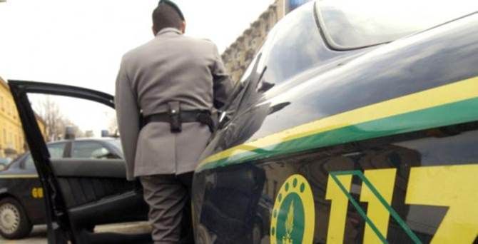 Pilotavano gli appalti, arresti e sequestri