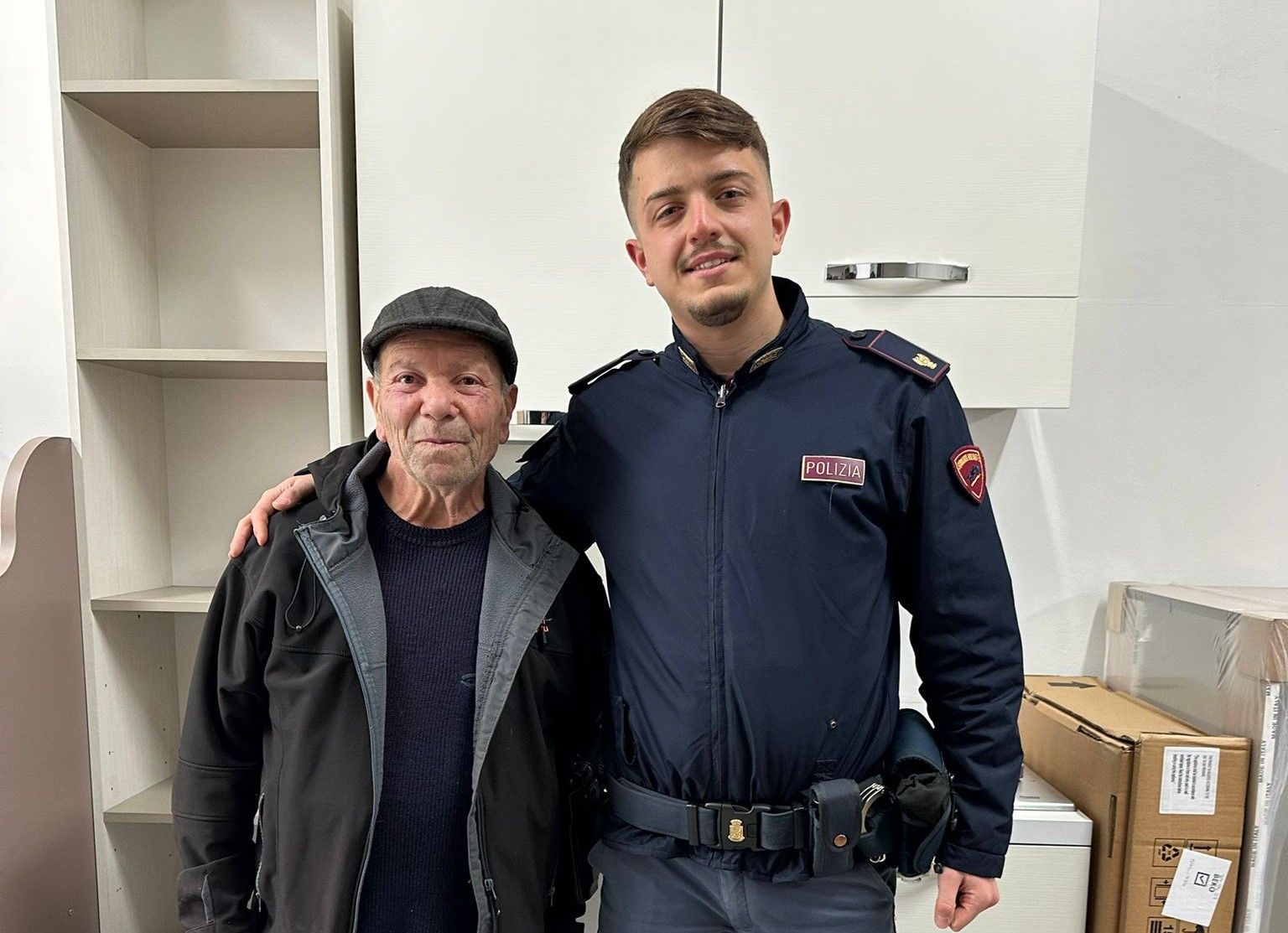 Cade a terra in preda a una crisi epilettica, uomo salvato da un poliziotto nel Reggino