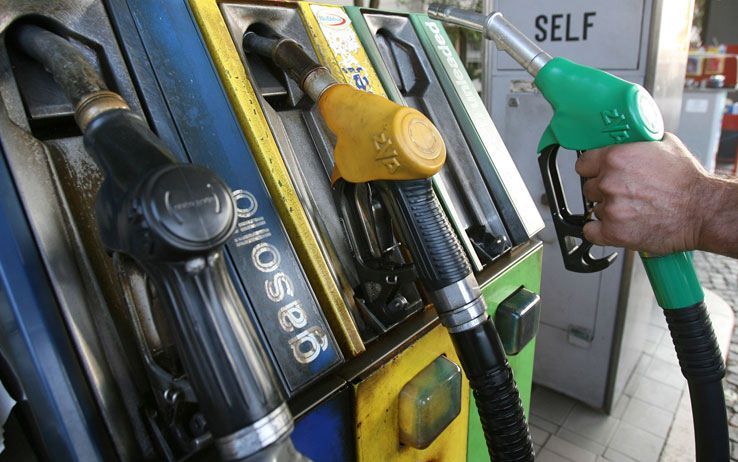 Prezzi del carburante "oscurati", multe ai gestori