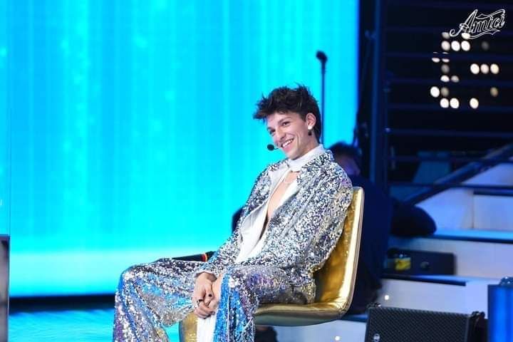 Amici, trionfa il calabrese Luigi Strangis – VIDEO