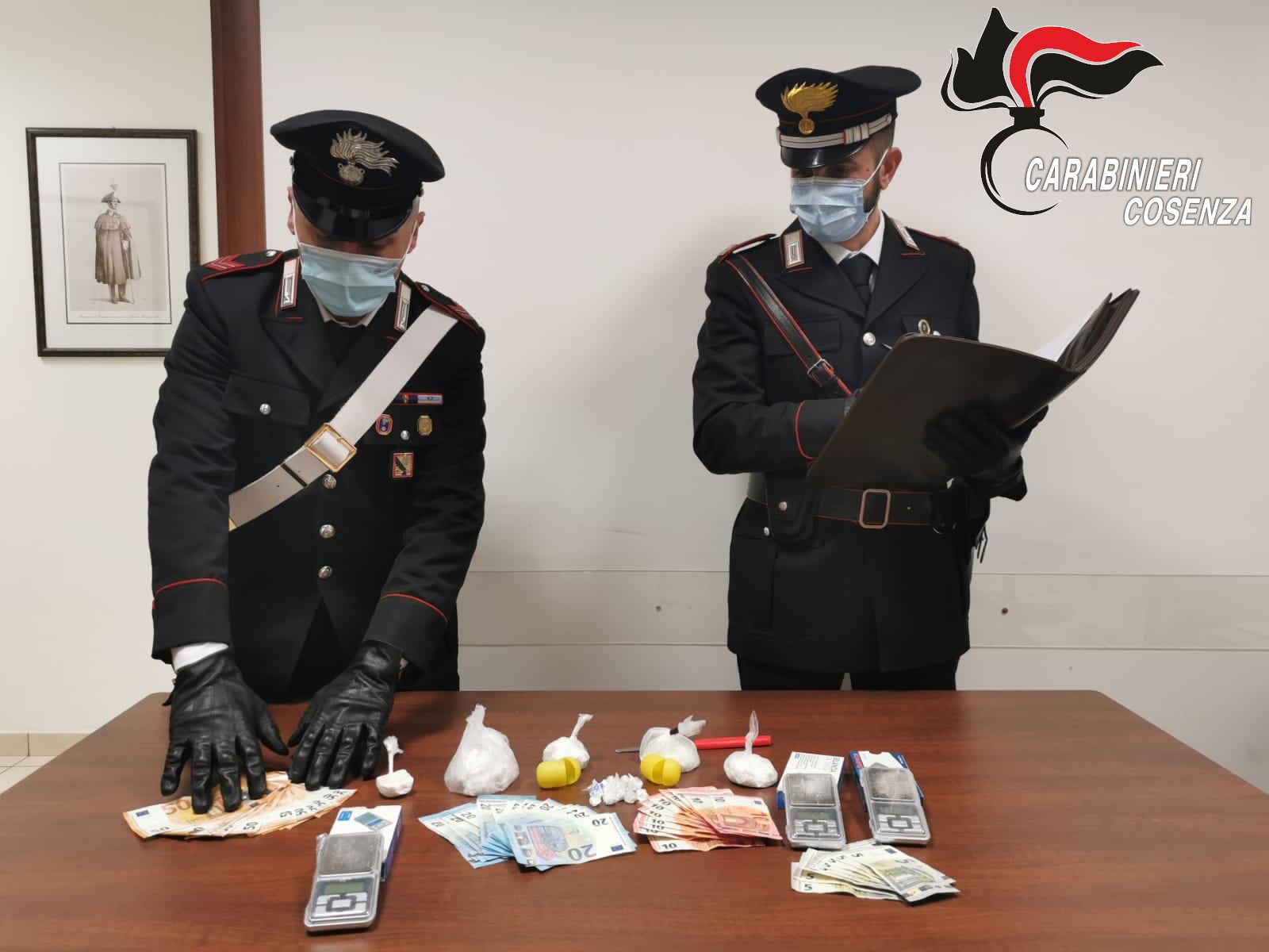 Luzzi, beccato con dosi di coca per un valore di 60mila euro