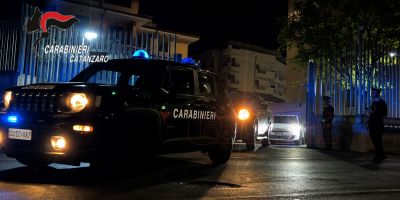 ’Ndrangheta, la Fiat 500 rubata e il “riscatto” da 2.500 euro. Il boss nel summit al McDonald’s di Lamezia: «Non siamo ragazzini»