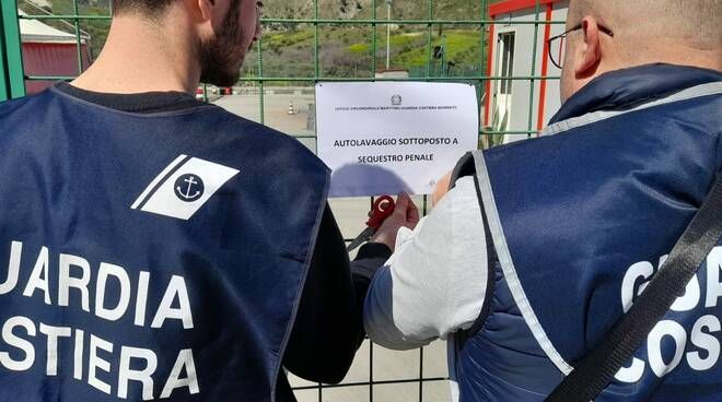 Inquinamento ambientale nel Catanzarese, sigilli a due autolavaggi