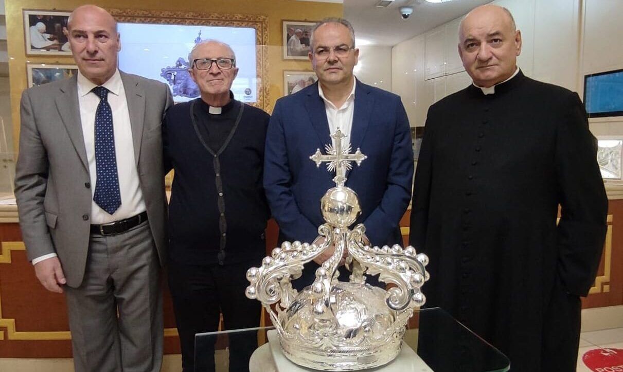 La corona del Tronetto della Madonna di Capocolonna brilla di nuova luce – VIDEO