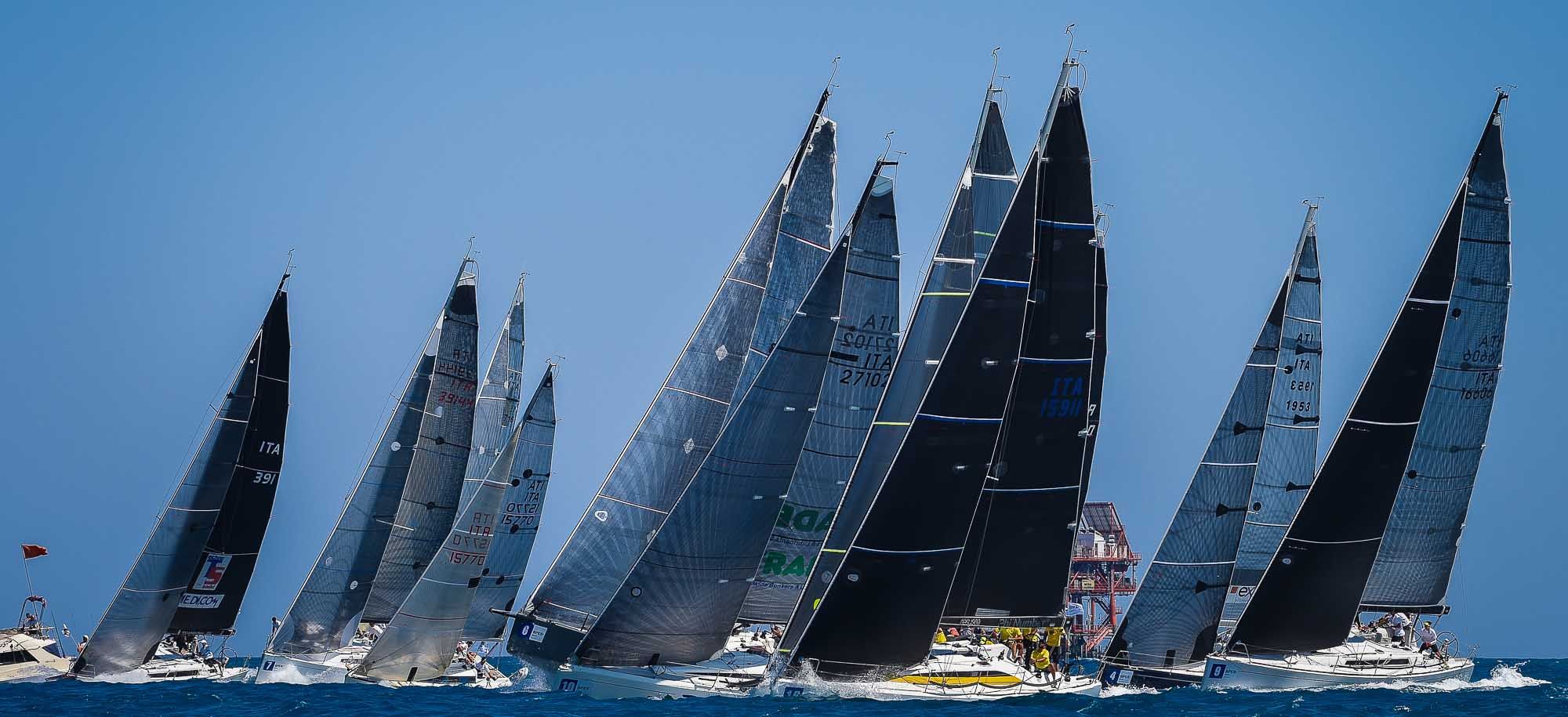 Giro d’Italia a vela “Nastro rosa tour”: a Crotone dal 20 al 26 giugno