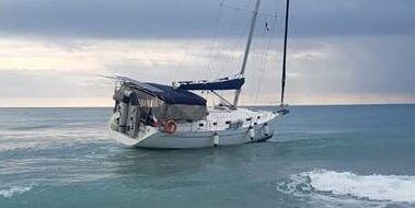 Sbarchi, fermati due turchi ritenuti gli scafisti del barcone arenato alla foce del fiume Alli