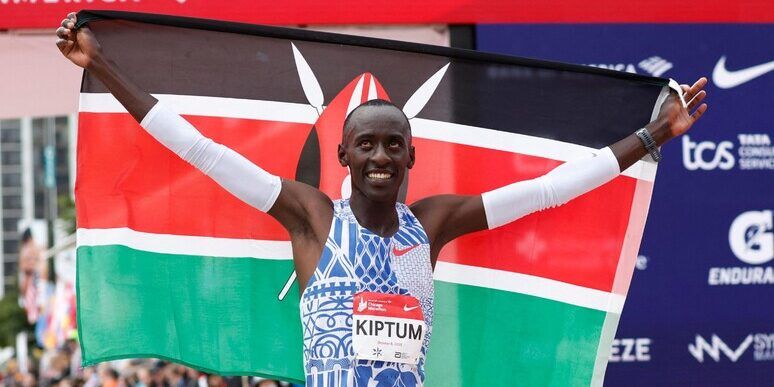 Morto Kiptum a soli 24 anni. Lo sport mondiale piange il re della maratona