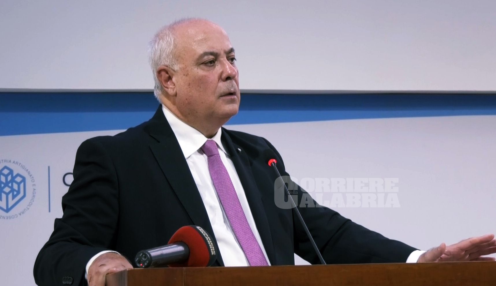 Camera di Commercio Cosenza, le associazioni chiedono a Klaus Algieri di proseguire – VIDEO