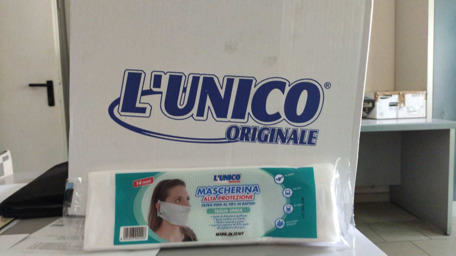 Polistena, vendeva mascherine a prezzo maggiorato: denunciato