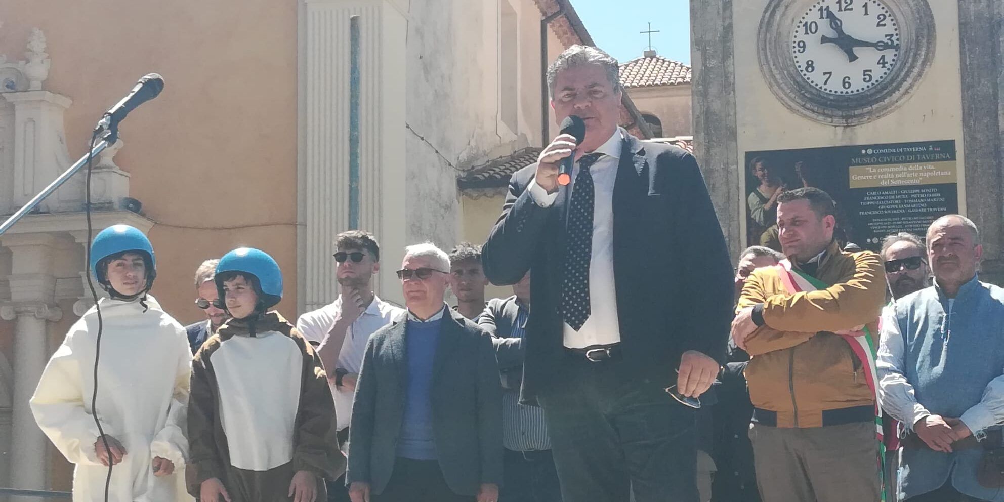 Festa per gli “ermellini” di Taverna mascotte delle Olimpiadi invernali 2026. Mancuso: «Un bel messaggio»