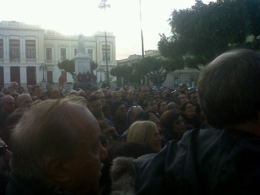 Reggio, dipendenti comunali in piazza