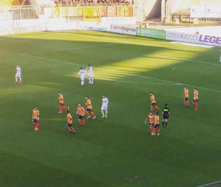 Catanzaro battuto a Lecce, pareggiano le altre calabresi