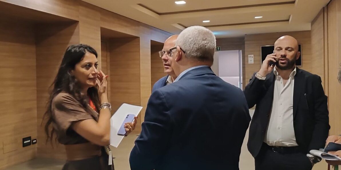 Anci, Fratelli d’Italia si smarca dal centrodestra: «Non ci sono le condizioni per sostenere la Succurro»