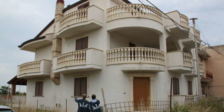 Beni confiscati alle mafie: Ue finanzia 84 progetti in Calabria