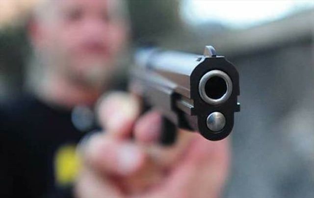 Spara al genero per dissidi familiari, arrestato 81enne