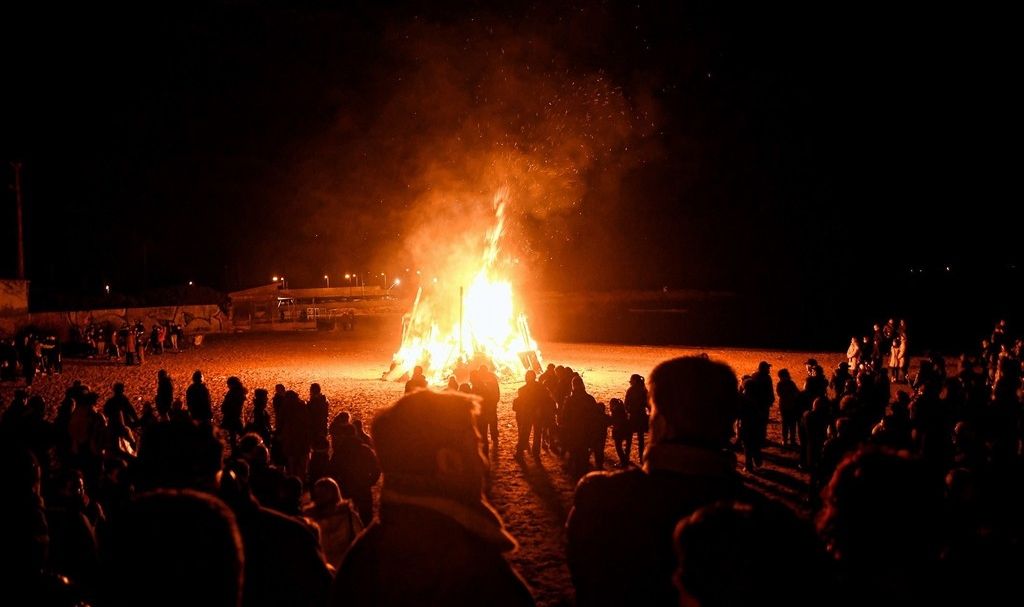 I Fuochi di S.Lucia a Crotone illuminano il cinema a “Rione Gesù”